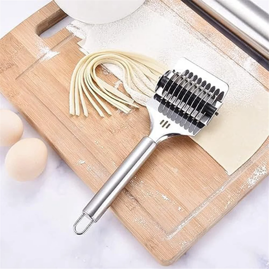 High Grade Stainless Steel Noodle Lattice Roller Dough Cutter for Kitchen Cooking Tools – Durable Stainless Steel Construction for Streamlined Everyday Routines