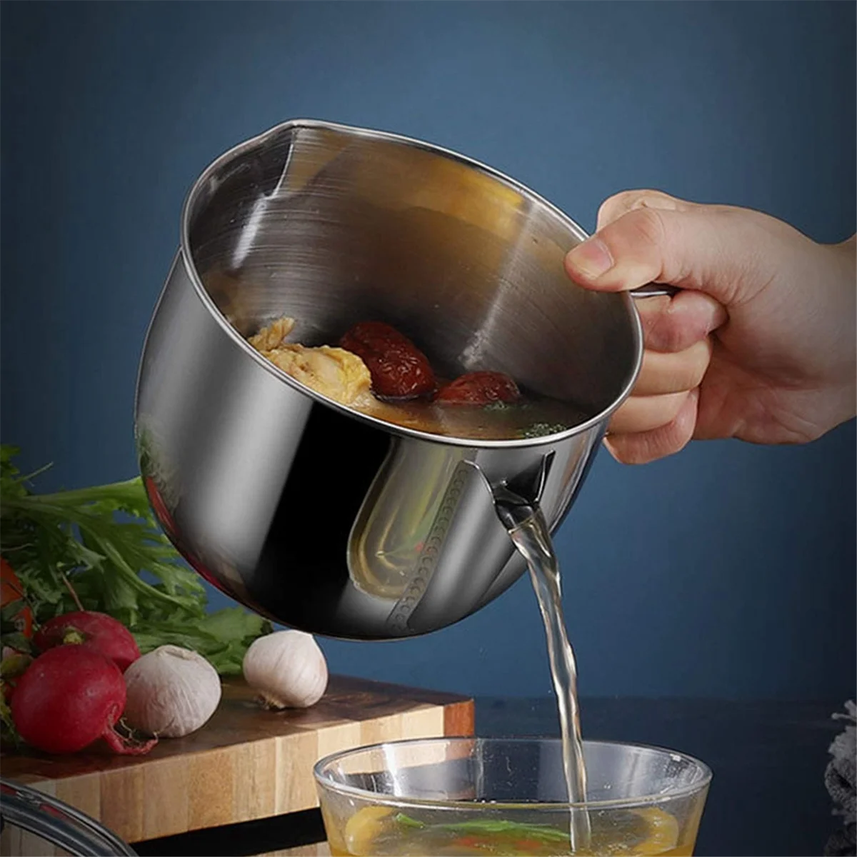 Stainless Steel Fat Separator 1L/4 Cup Gravy Grease with Strainer and Glass Lid Soup Oil Cup – Durable Stainless Steel Construction for Streamlined Everyday Routines